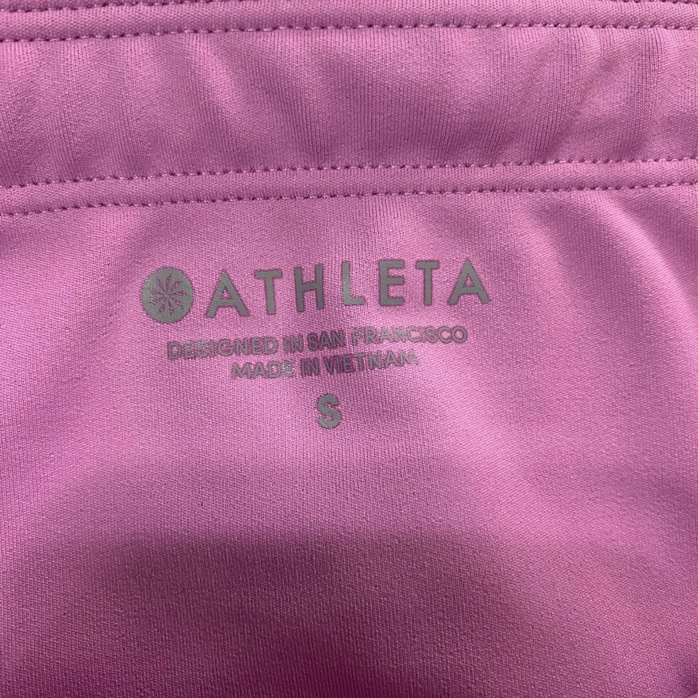 Athleta Mesh Contender Capri in Violet Blush Multiple Zipper Pockets‎ Size S